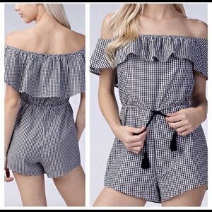 Wild Honey Gingham Off Shoulder Romper Black & White Size Large